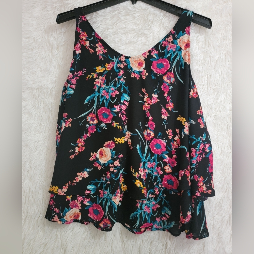 Sweet Heart V Neck Blouse Floral Layered Sleeveless Blouse - Black and Pink XL - Picture 1 of 14